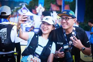 BIB: 543
                            <button type="button" onclick="openModal(22677034)" class="btn btn-primary btn-sm float-right btn-popup" data-toggle="modal" data-target=".modal-high-quality">
                        <i class="fas fa-shopping-cart"></i> Add to Cart
                    </button>
                                            <button type="button" onclick="isThisMe(22677034, true)" class="btn btn-success btn-sm float-right btn-popup btn-isme hidden" data-toggle="tooltip" data-placement="bottom" title="นี่คือรูปของคุณใช่ไหม คลิกที่นี่เพื่อเอาเข้าอัลบั้ม">
                        <i class="fas fa-plus"></i> Add to album
                    </button>
                    <button type="button" onclick="isThisMe(22677034, false)" class="btn btn-warning btn-sm float-right btn-popup btn-isnotme hidden">
                        <i class="fas fa-ban"></i> Remove from album
                    </button>